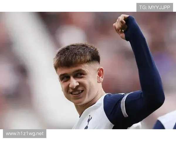 热刺阵容问题显现:年轻球员潜力足但硬仗稳定性承压 热刺阵容问题显现:年轻球员潜力足但硬仗稳定性承压