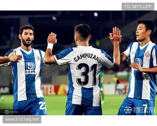 巴塞罗那深陷战术困局，传控复兴与重建危机共存，当前赛季表现受限