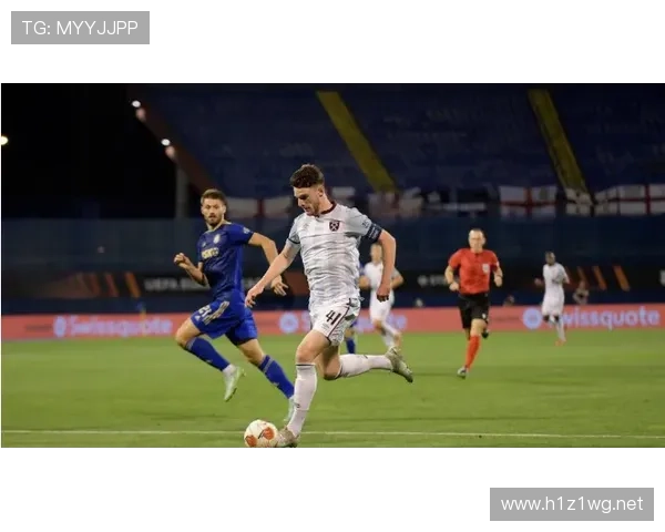 赖斯与基米希：全能中场的攻防结构及战术适配差异分析